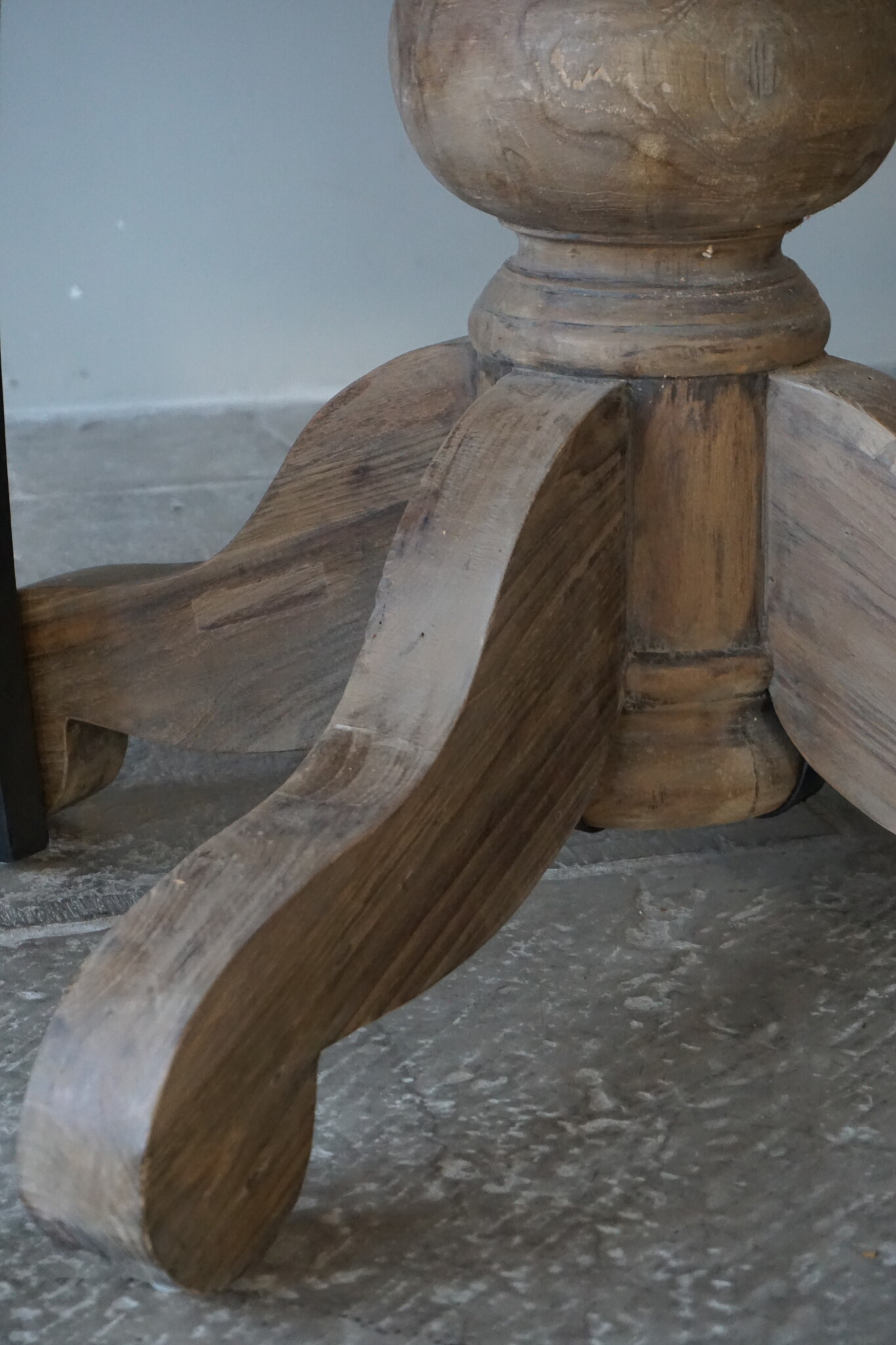 Rene Houtman Eetkamertafel Rond | Bruin | Ø130 cm x H78 cm