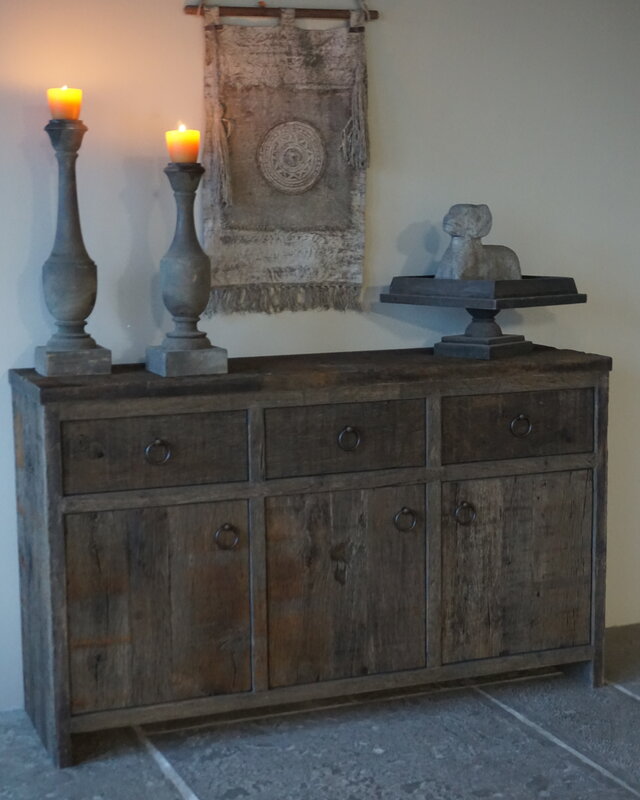 Rene Houtman Sidetable Oud Eikenhout Geborsteld | H90xB150xD45 cm
