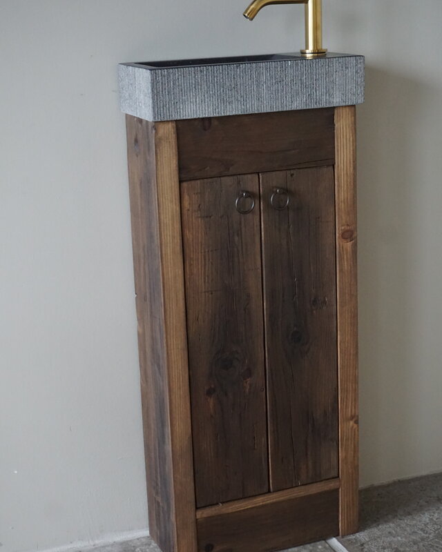 Rene Houtman Oud Grenenhout Landelijk Toiletmeubel + Fontein