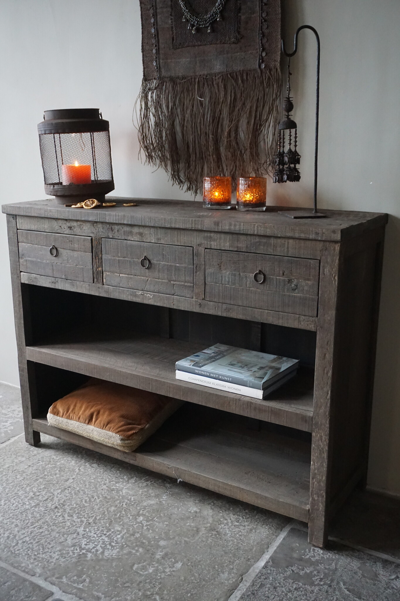 Rene Houtman Sidetable | Oud Hout | 3 Lades | H91,5 x B121 x D40 cm