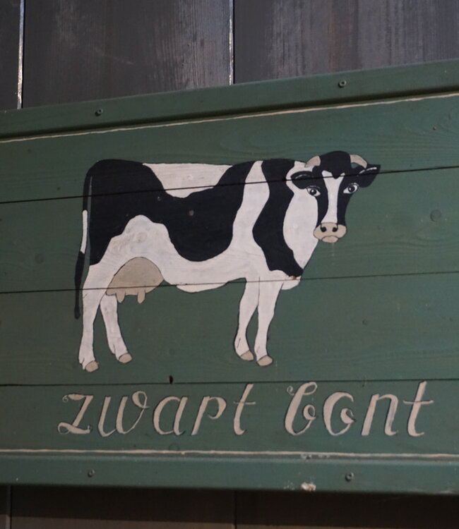 Rene Houtman Schilderij Koe | Groen | H37 x B61 cm