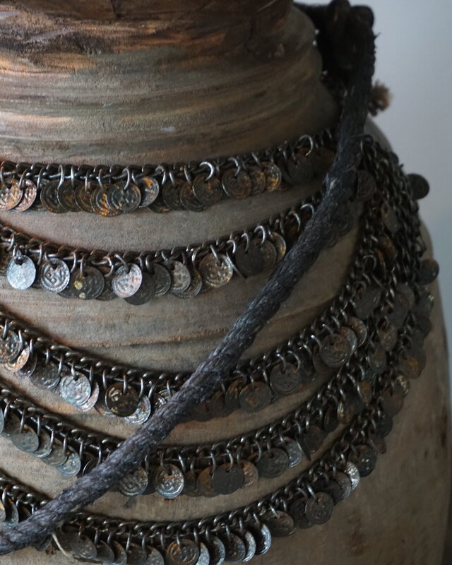 Rene Houtman Nepalese Houten Pot | Incl. Ketting | H40,5xD26 cm