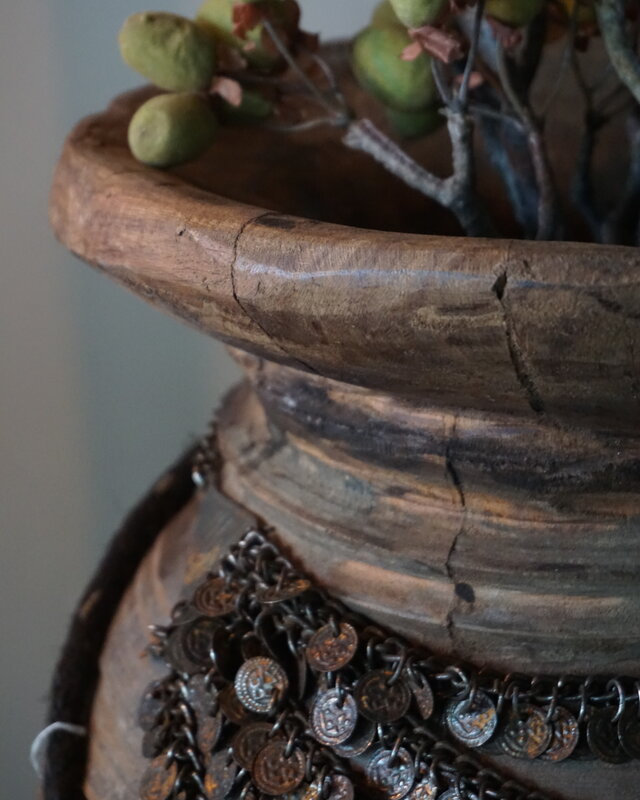 Rene Houtman Nepalese Houten Pot | Incl. Ketting | H40,5xD26 cm