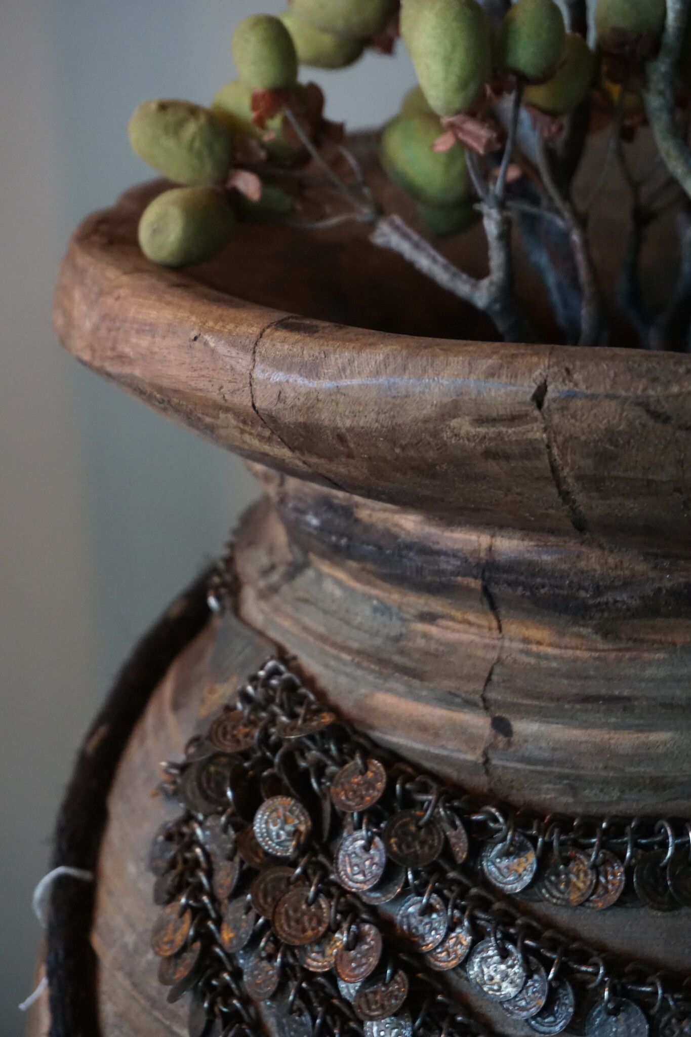 Rene Houtman Nepalese Houten Pot | Incl. Ketting | H40,5xD26 cm
