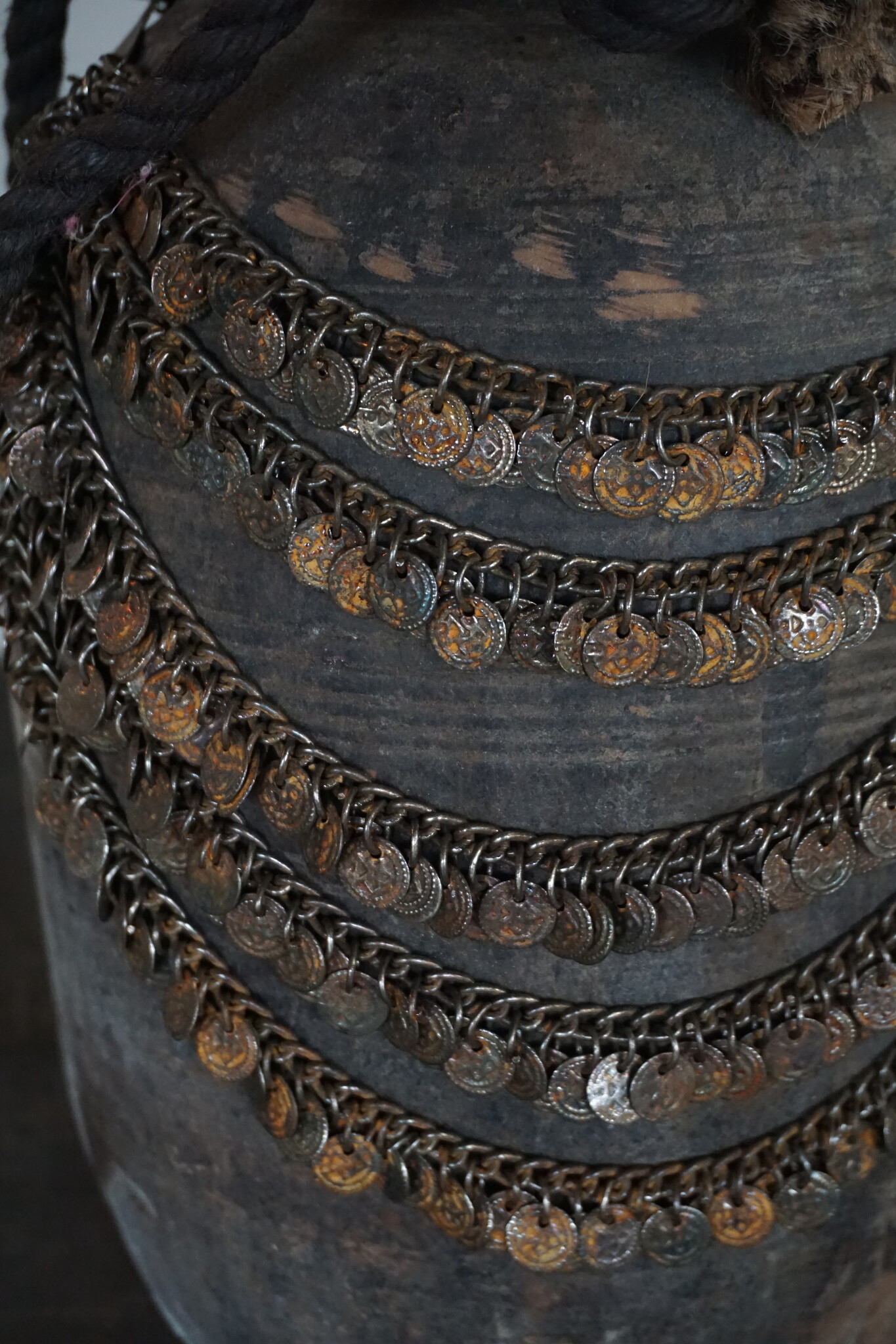 Rene Houtman Nepalese Houten Pot | Incl. Ketting | H37xD18 cm
