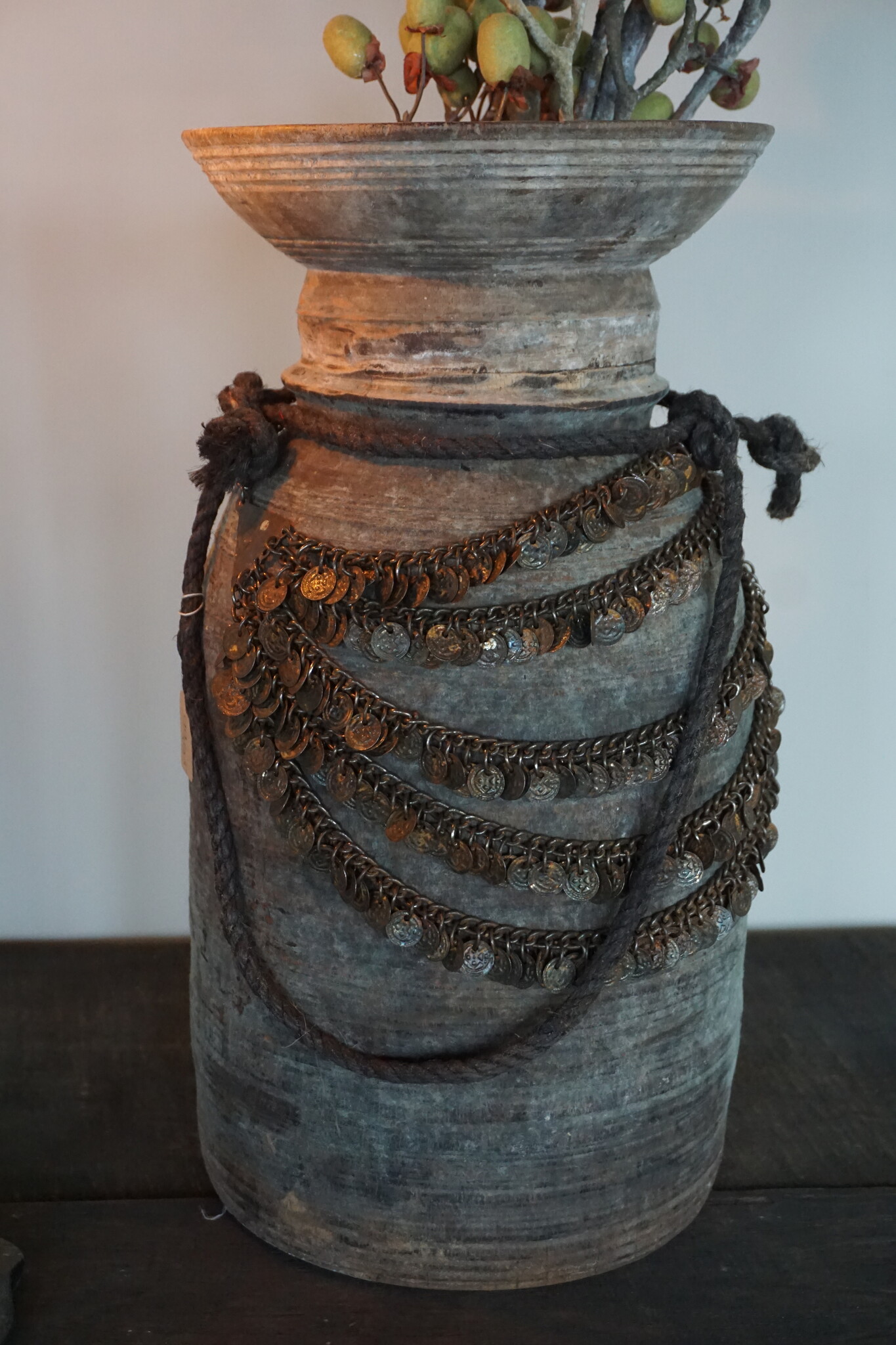 Rene Houtman Nepalese Houten Pot | Incl. Ketting | H40xD20 cm