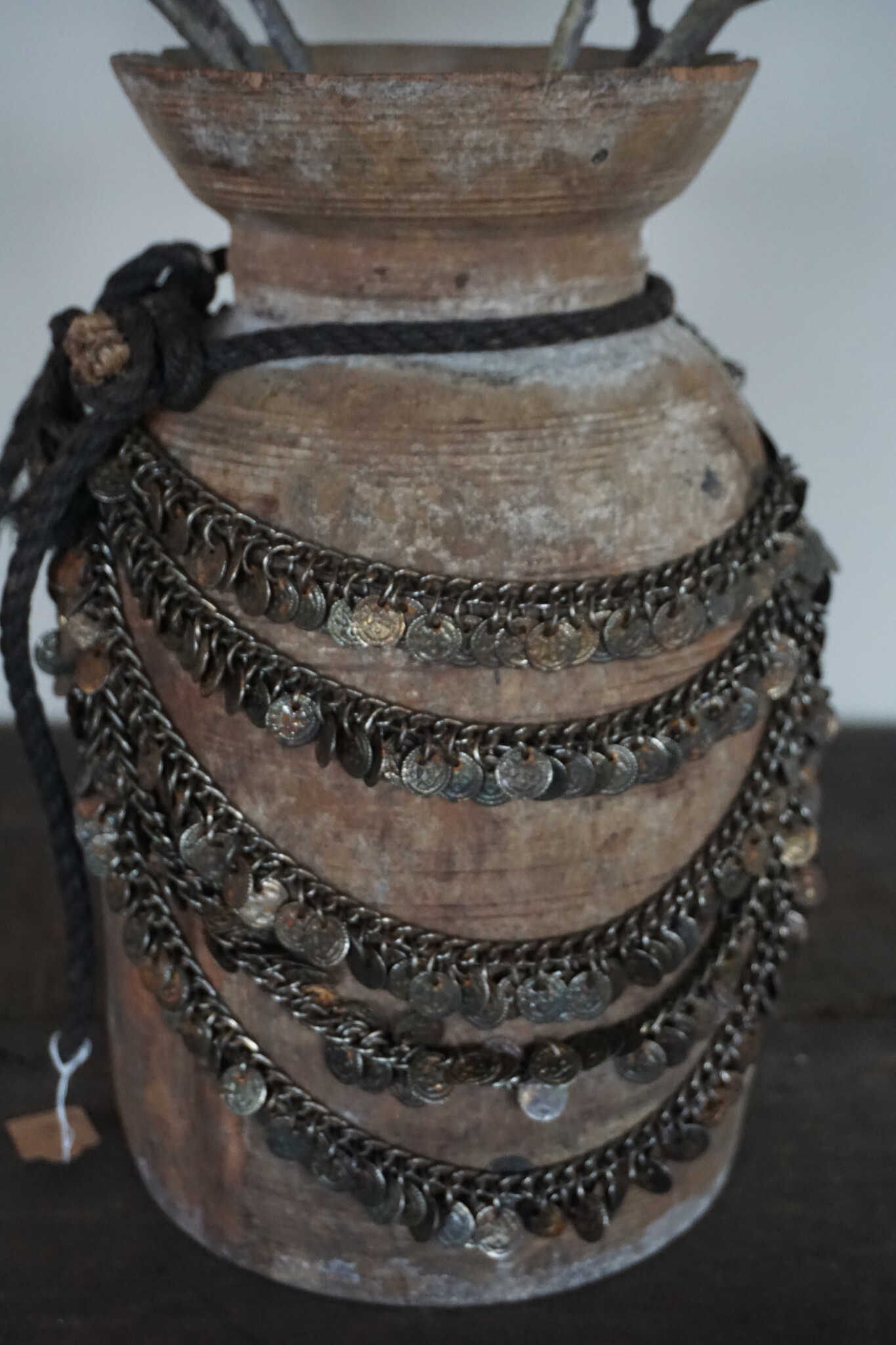 Rene Houtman Nepalese Houten Pot | Incl. Ketting | H30xD17 cm