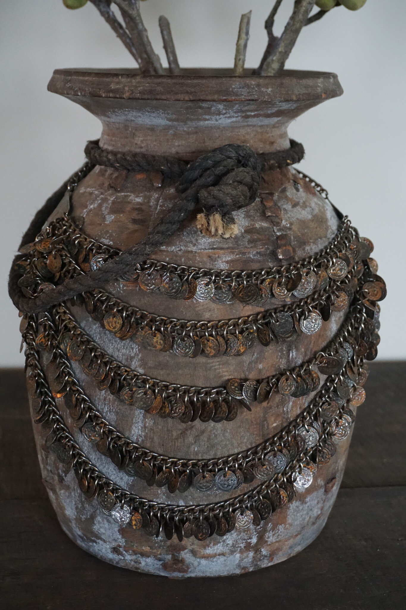 Rene Houtman Nepalese Houten Pot | Incl. Ketting | H30xD19 cm