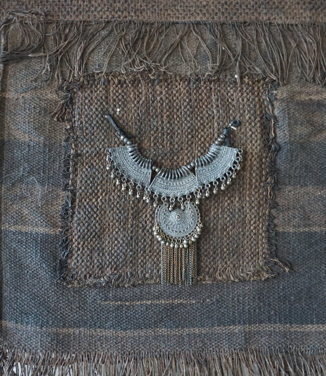 Rene Houtman Wanddoek Met Franjes En Muntjes | H100 x B65 cm