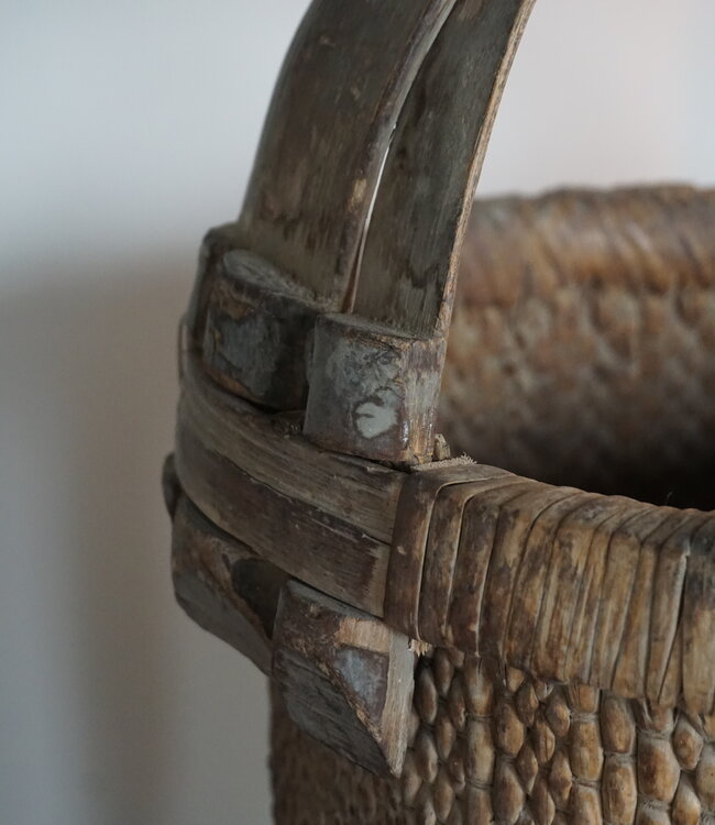 Rene Houtman Antieke Oosterse Plukmand Met Hengsel | H64 cm