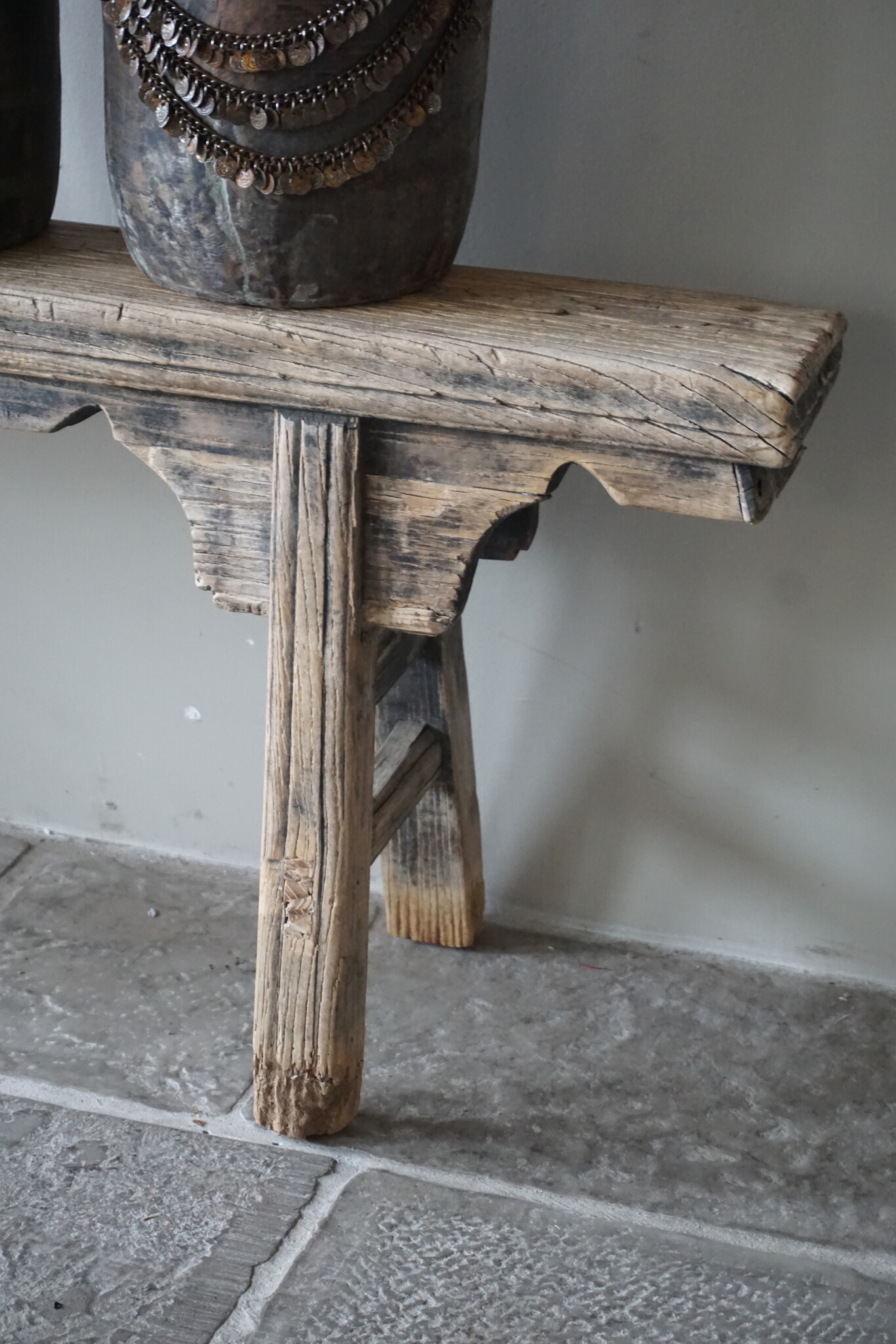 Rene Houtman Oud Houten Bankje | China | Krulpoten | B140 cm