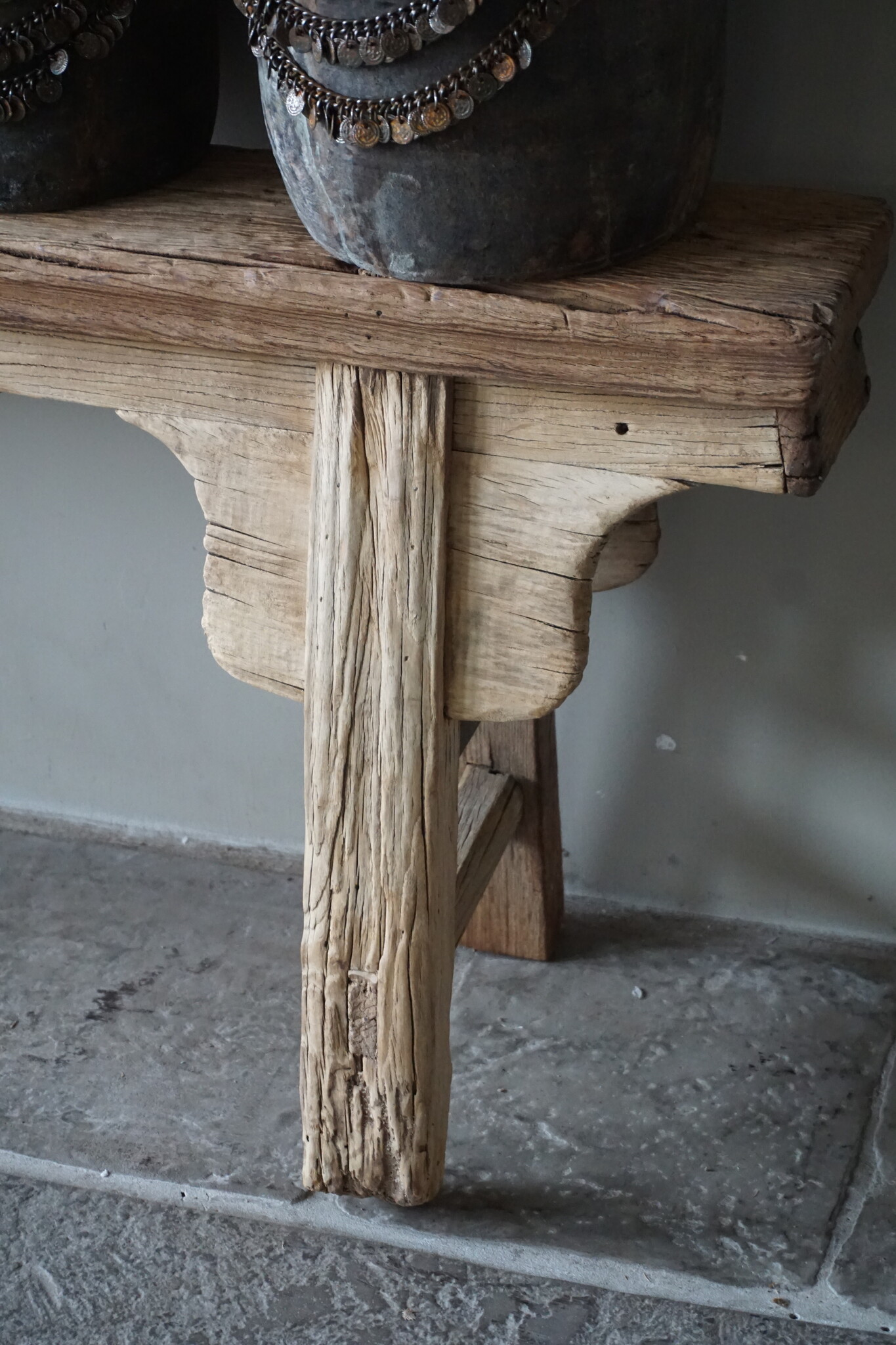 Rene Houtman Oud Houten Bankje | China | Krulpoten | B126 cm
