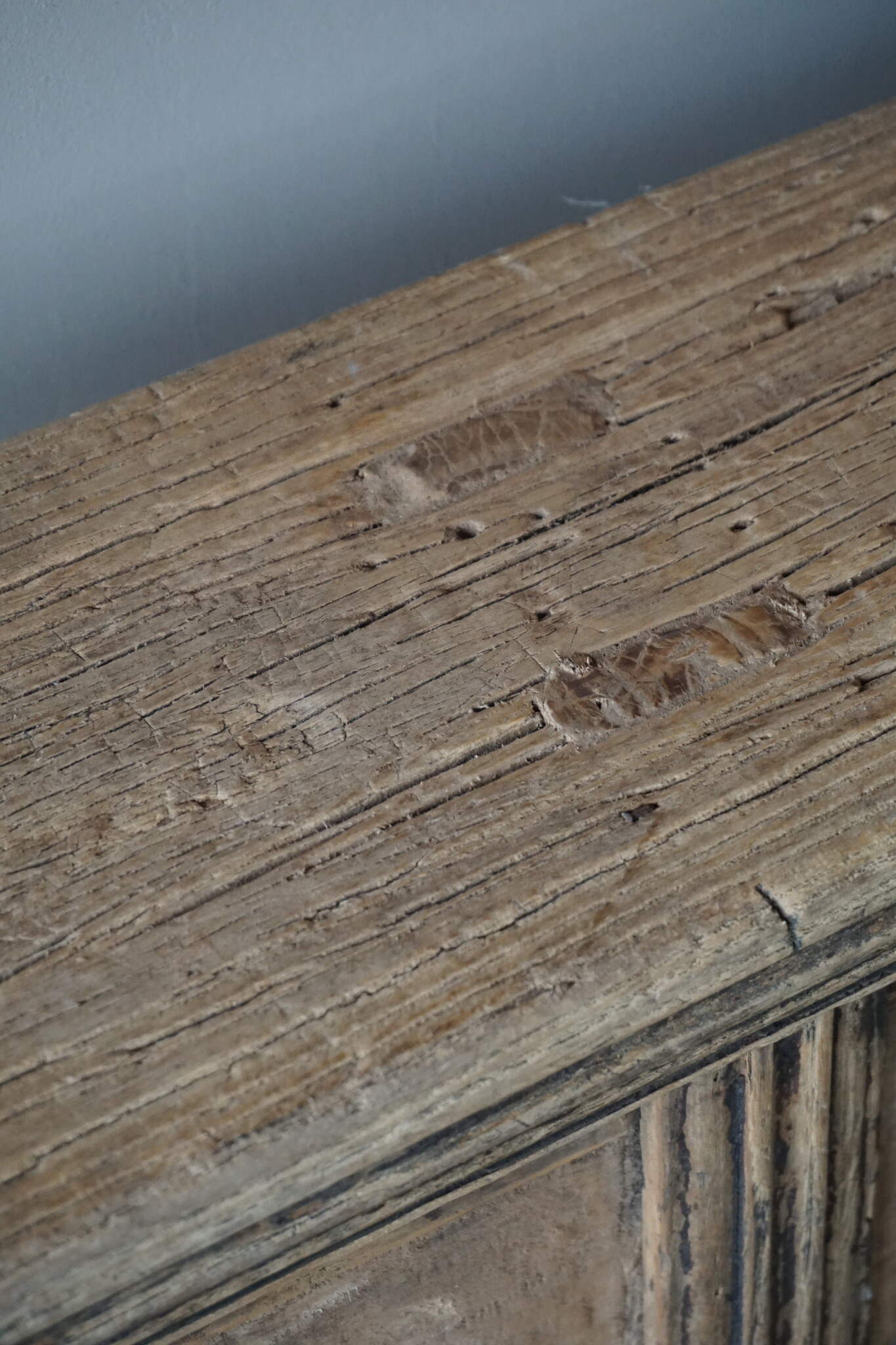 Rene Houtman Oud Houten Bankje | China | Krulpoten | B151 cm