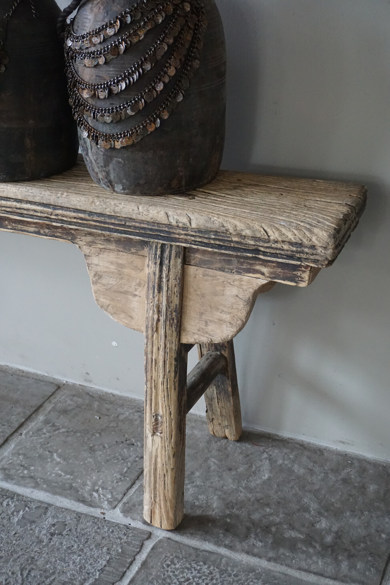 Rene Houtman Oud Houten Bankje | China | Krulpoten | B151 cm
