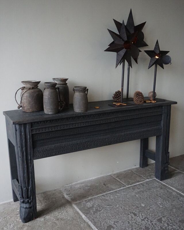 Rene Houtman Oude Wandtafel | Houtsnijwerk | B152 cm | Zwart