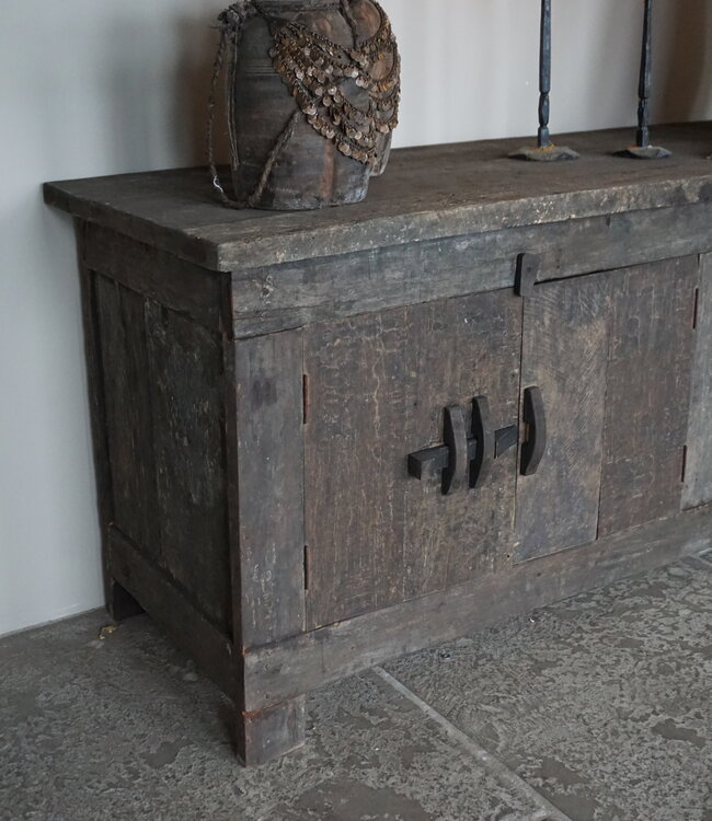 Aura Peeperkorn Old Farm TV-Meubel | H80 x B200 x D61,5 cm