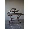 Tafel Met IJzeren Voet | H79 x B100 x D80 cm