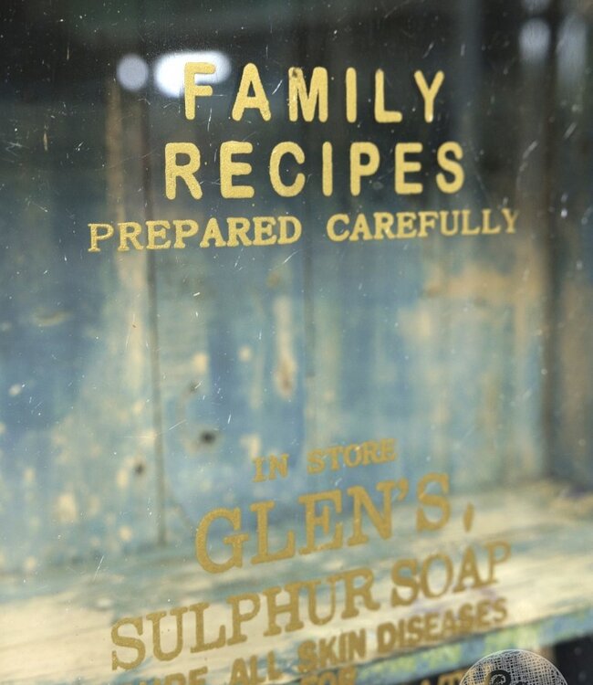 Be-Uniq Origineel Oud Vitrinekastje | India | H87xB42xD17 cm