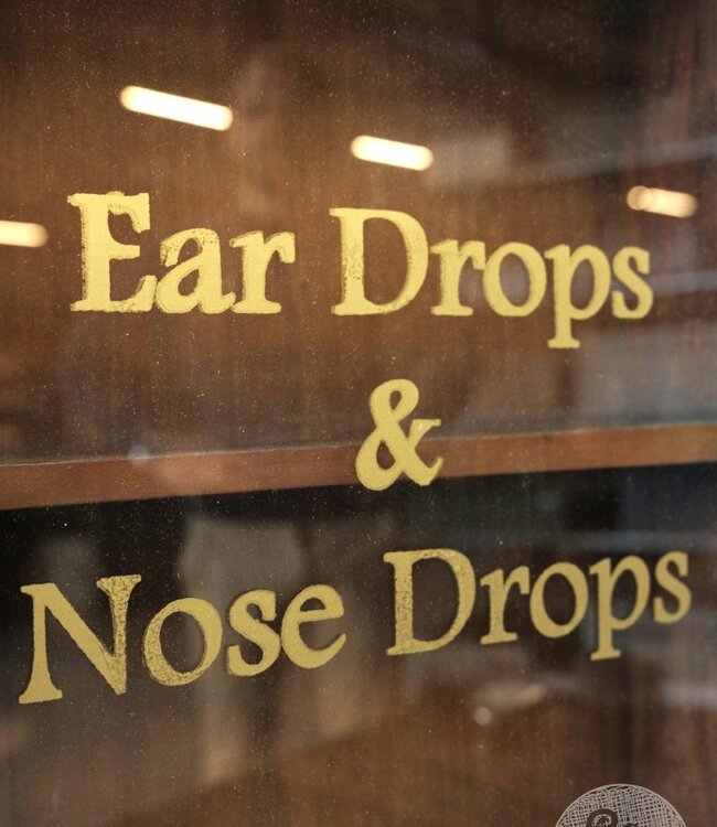 Be-Uniq Origineel Oud Vitrinekastje | India | H111xB39xD13 cm