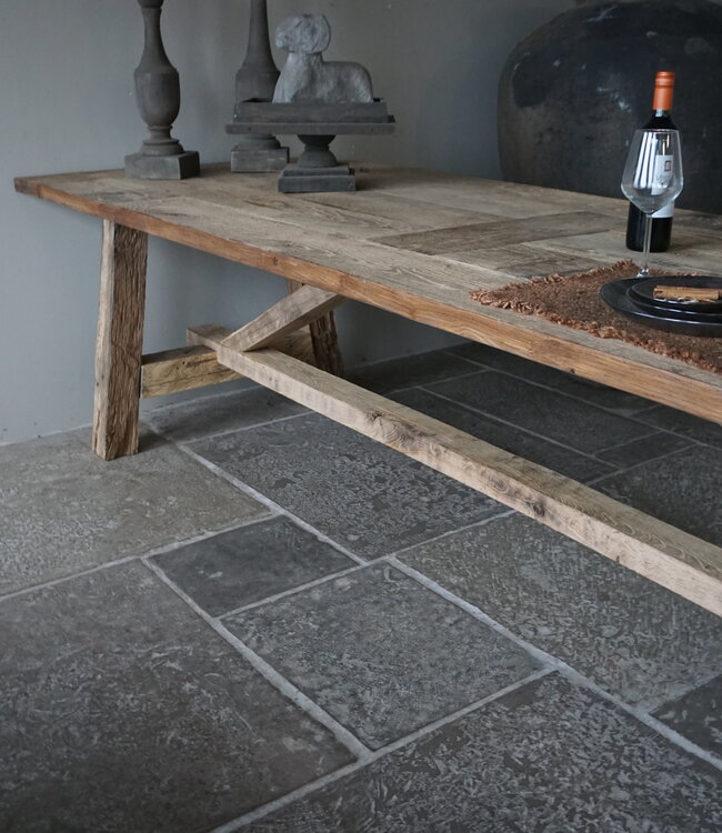 Rene Houtman Oud Eikenhouten Tafel | B300xD100xH79  cm
