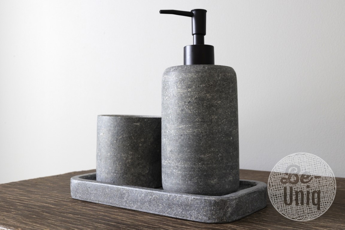 Be-Uniq Zeep Dispenser set van 3 | Andesite Lavastone Grey | H22xB22xD12 cm