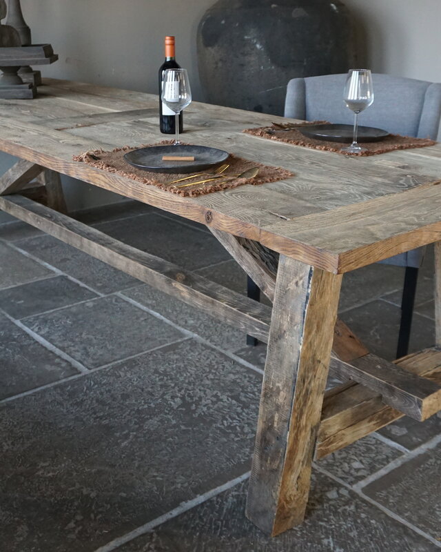 Rene Houtman Oud Eikenhouten Tafel | L300 x D100 x H78 cm