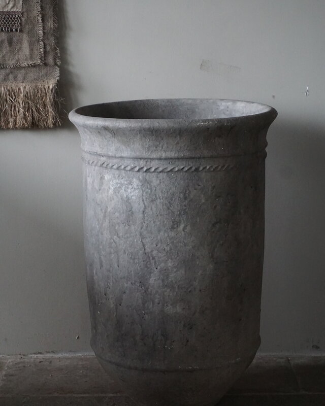 Rene Houtman Prachtige Grote Betonnen Pot | H140 x D90 cm
