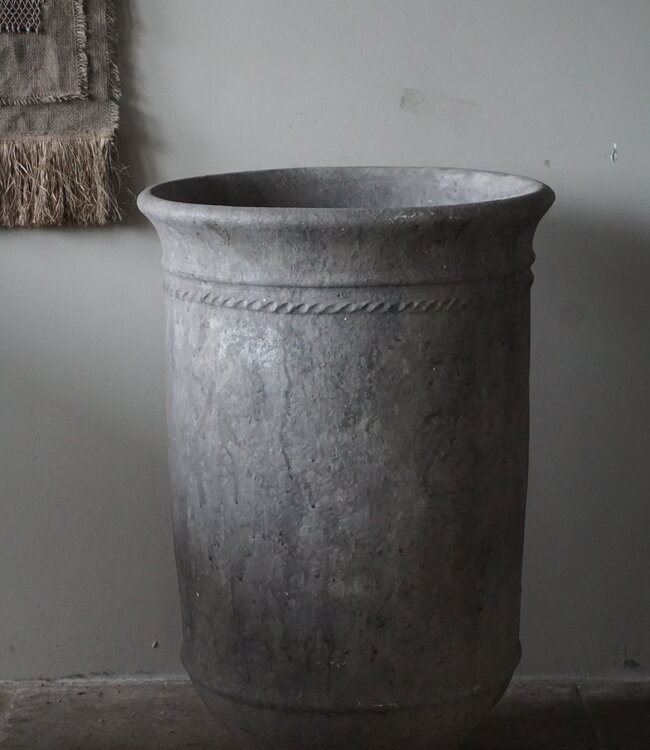 Rene Houtman Prachtige Grote Betonnen Pot | H140 x D90 cm