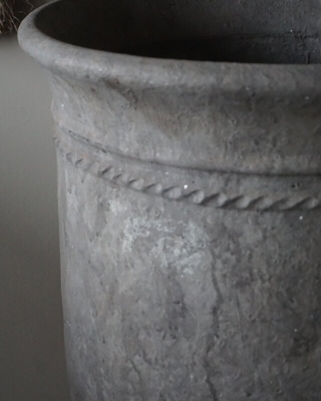 Rene Houtman Prachtige Grote Betonnen Pot | H140 x D90 cm