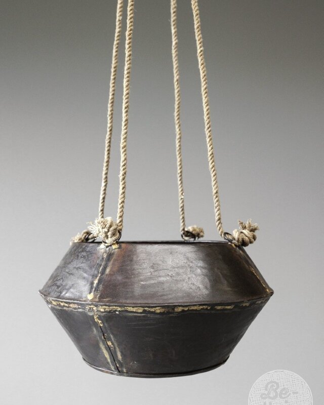 Be-Uniq Metalen Hangpot Aan Touw | H15 x B32 x D32 cm