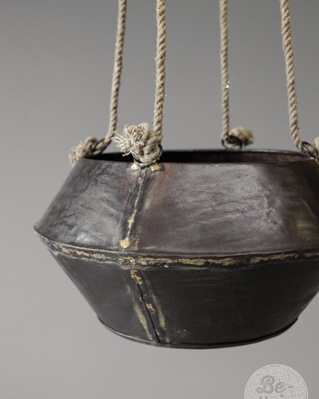 Be-Uniq Metalen Hangpot Aan Touw | H15 x B32 x D32 cm