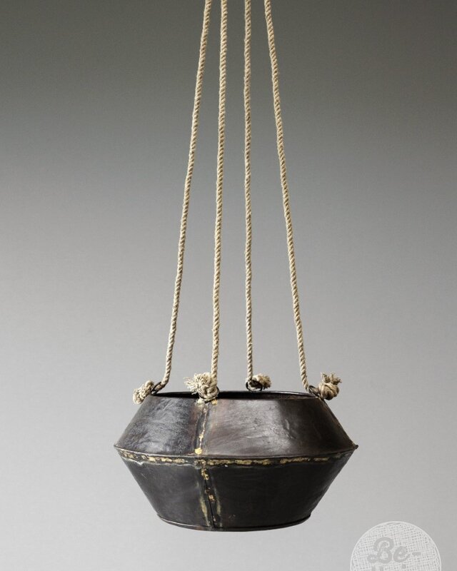 Be-Uniq Metalen Hangpot Aan Touw | H15 x B32 x D32 cm