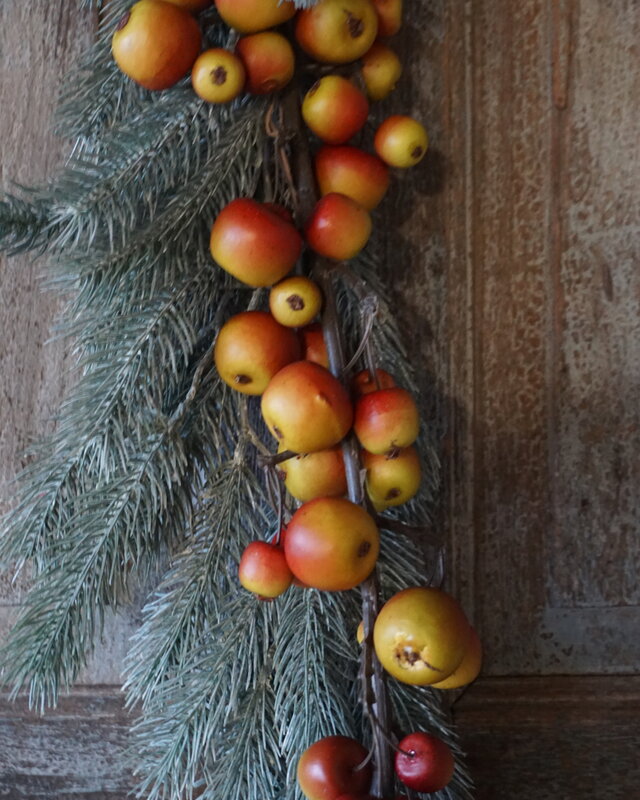 Rene Houtman Siertak Appeltjes Rood | L135cm