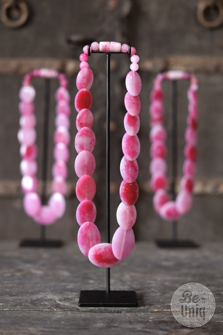 Be-Uniq Ketting Op Standaard | Rose | H34 x B8 x D6 cm