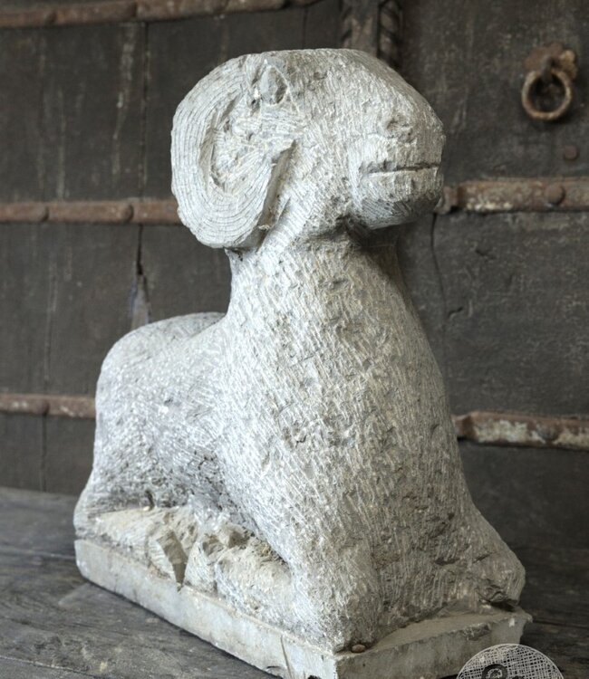 Be-Uniq Oude Stenen Ram | China | H45 x B40 x D19 cm