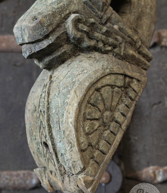 Be-Uniq Antiek Paard Op Standaard | India | H56 x B13 x D23 cm