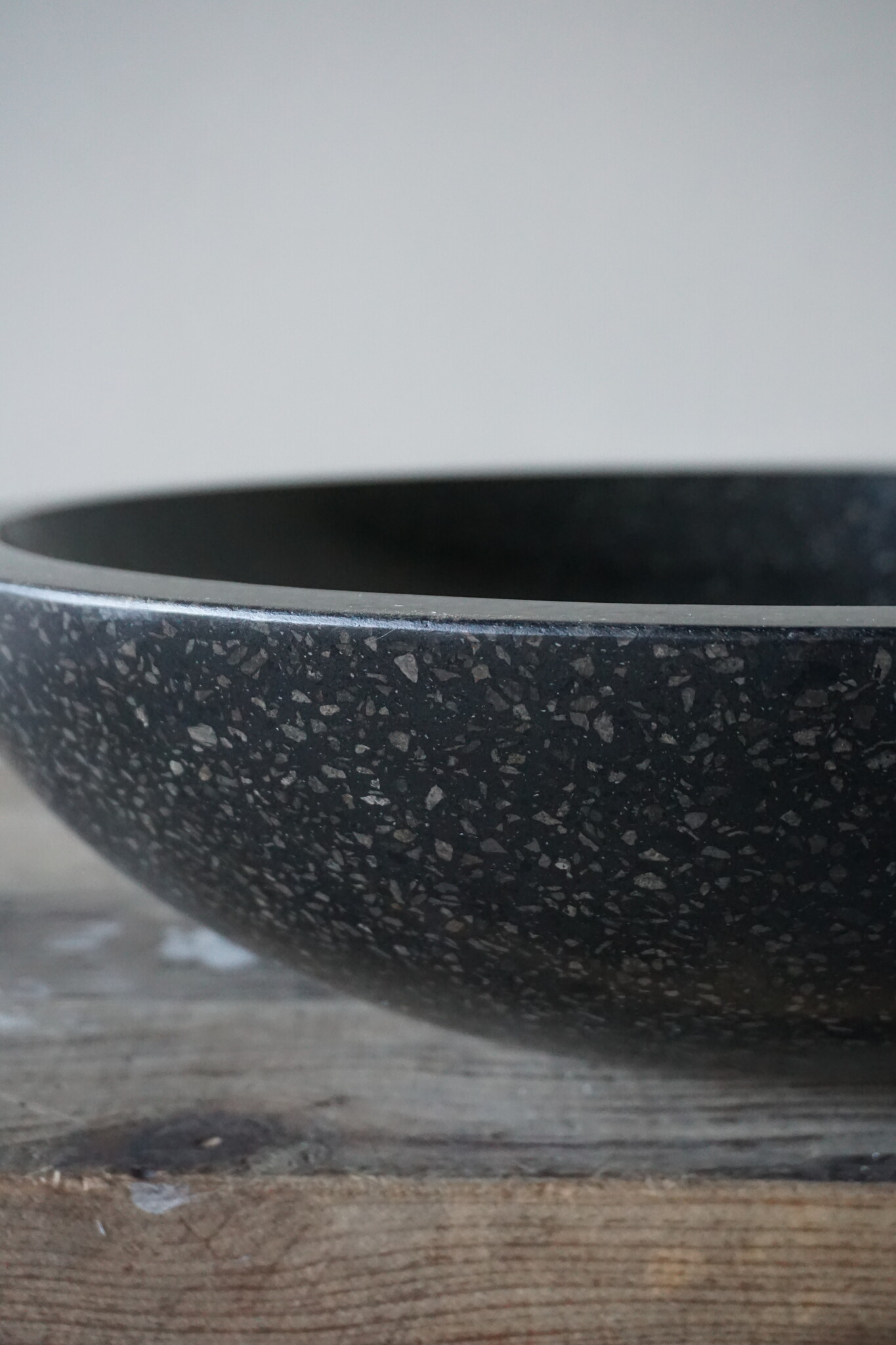 Differnz Waskom Natuursteen | Zwart | Ø 45 x 12,5 cm