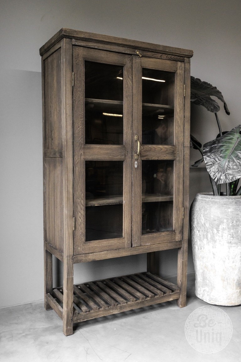 Be-Uniq Oude Vitrinekast | Rustiek Verweerd | H188 x B94 x D47 cm