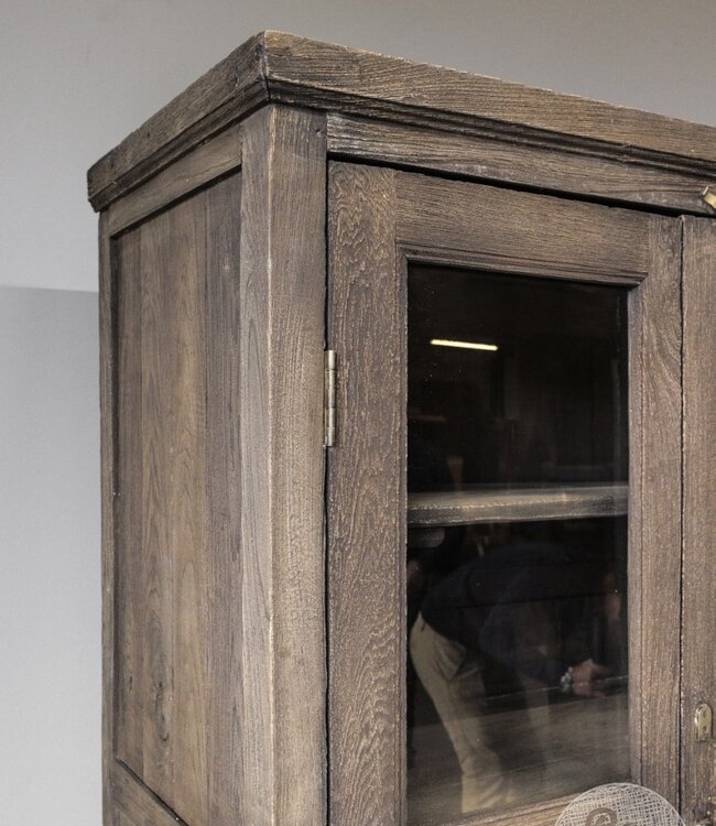 Be-Uniq Oude Vitrinekast | Rustiek Verweerd | H188 x B94 x D47 cm