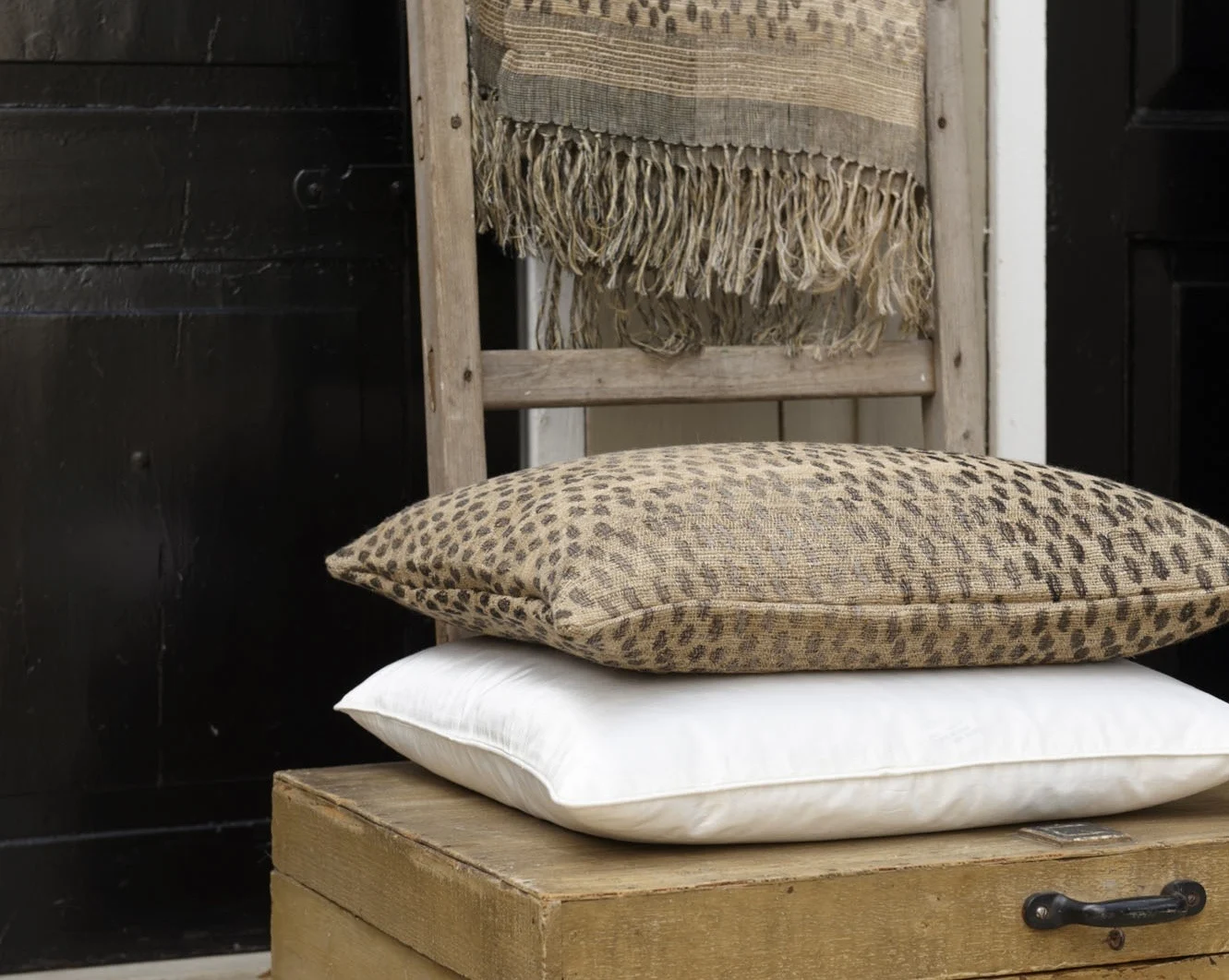ML Fabrics Jaguar Linnen Kussen | H50 x B50 cm