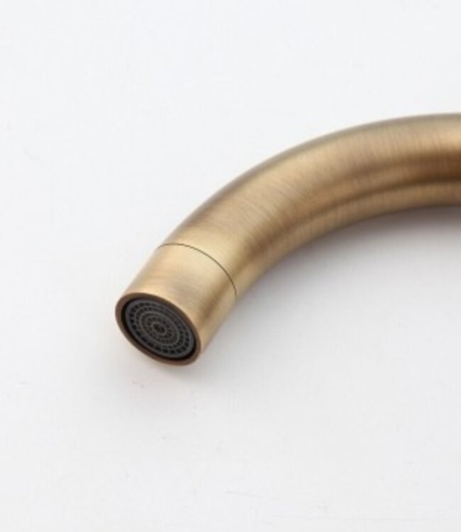 Rene Houtman Ingebouwde Muurkraan - Brons met los binnenwerk