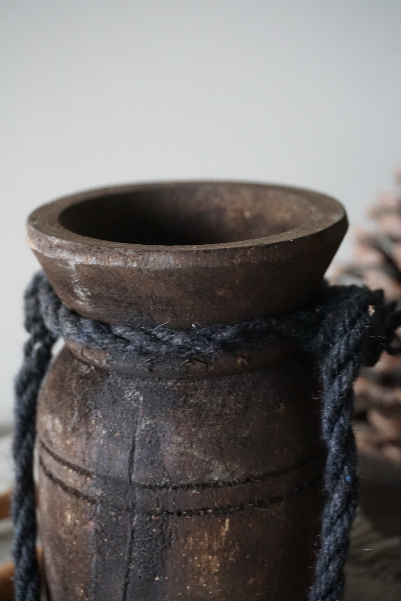 Rene Houtman Nepalese Houten Pot | Mini | Nr 3 | H13 x B8 cm