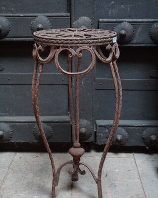Rene Houtman Bijzettafel | Gietijzer | H50 x D22 cm