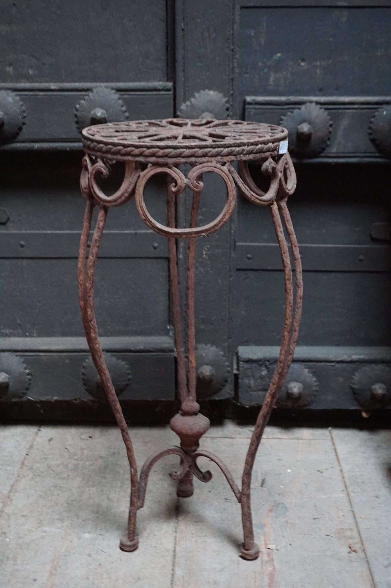 Rene Houtman Bijzettafel | Gietijzer | H50 x D22 cm