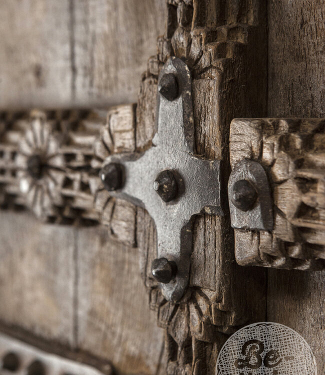 Be-Uniq Antieke Deur | India | H220 x B125 x D27 cm