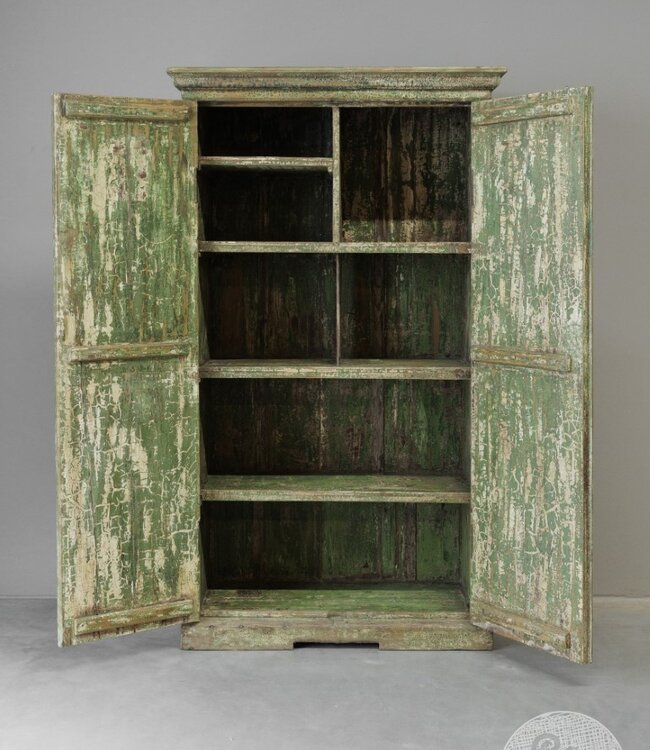 Be-Uniq Oude Verweerde Kast | India | H175 x B98 x D47 cm