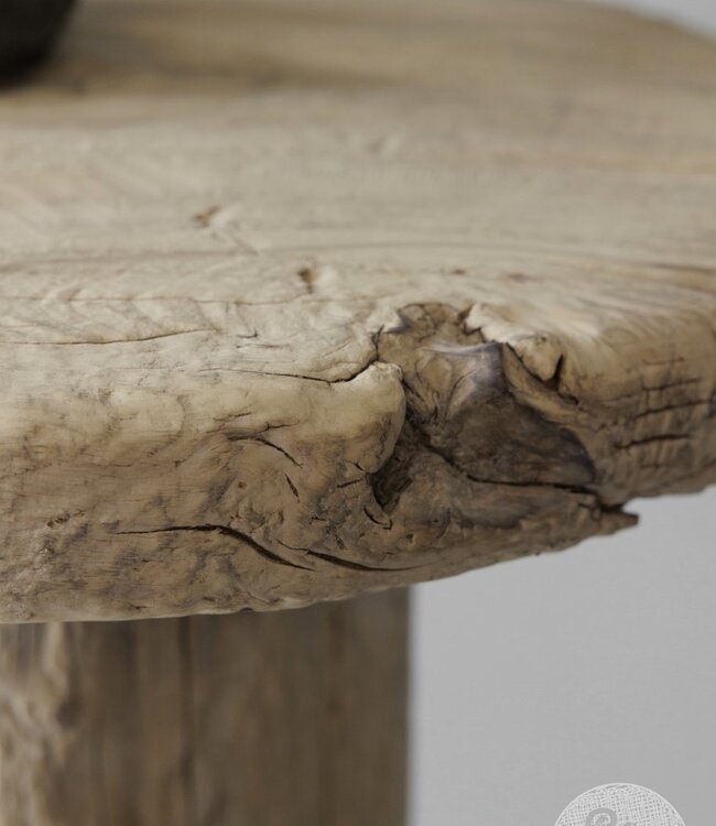 Be-Uniq Bijzettafel | Oud Hout | China | H68 x D54 cm