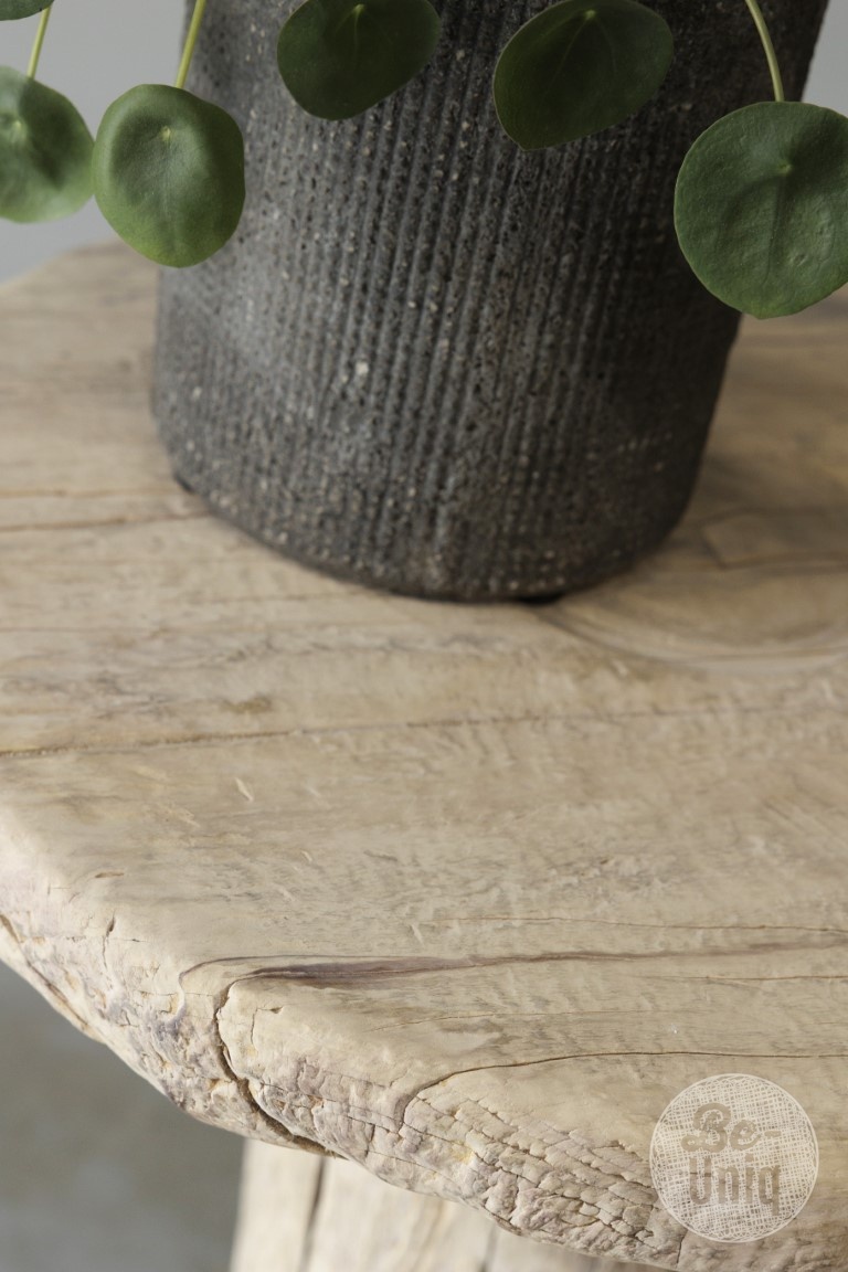 Be-Uniq Bijzettafel | Oud Hout | China | H68 x D54 cm