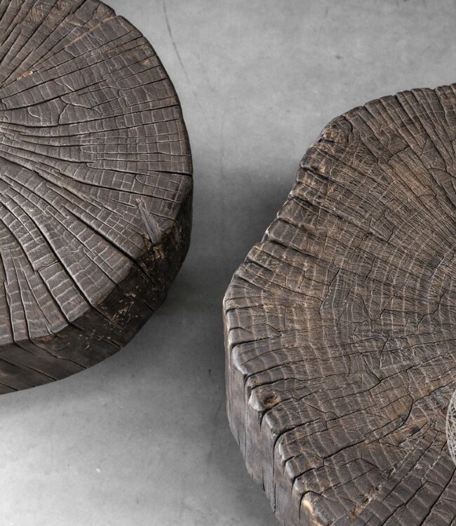 Be-Uniq Bijzettafel Oude Schijf Hout | Gerookt | H42 x B55 x D58 cm