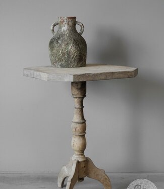 Be-Uniq Antieke Wijntafel | Indonesië | H80 x B65 x D65 cm